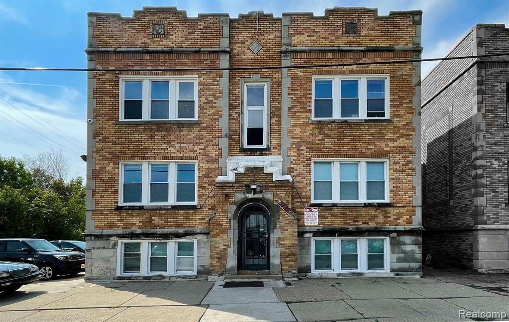 Detroit, Michigan, United States 1 - 18310054