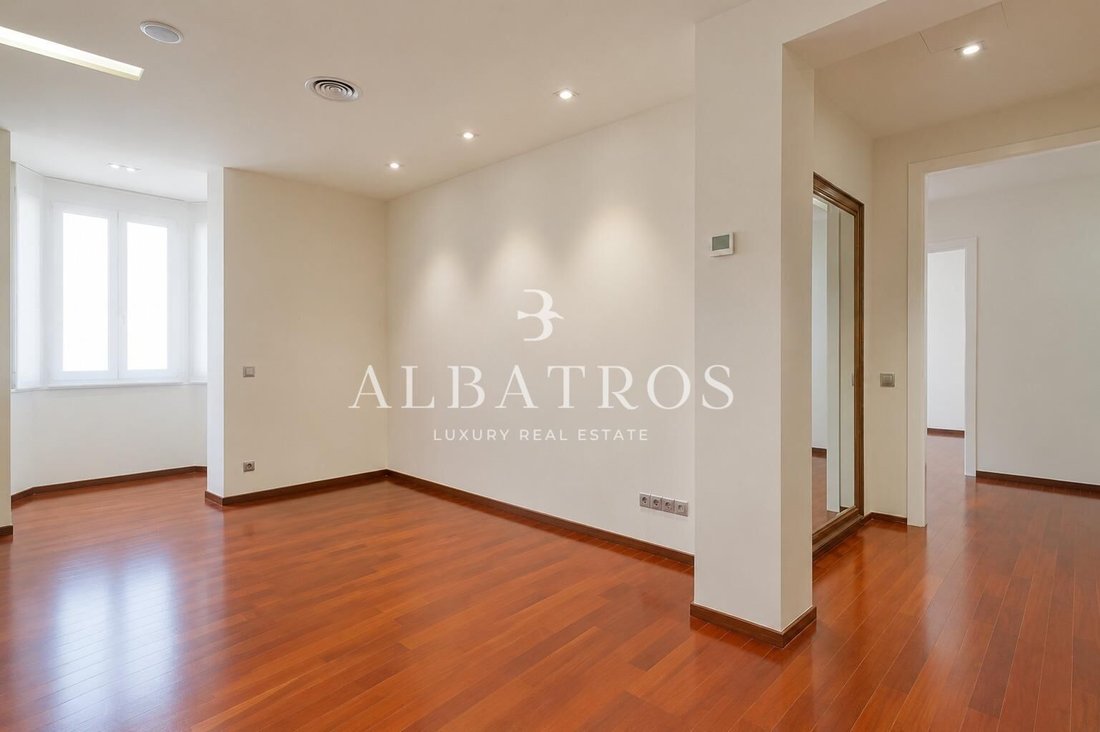 Apartment in Sarrià-Sant Gervasi, Barcelona, Spain 4 - 18311787