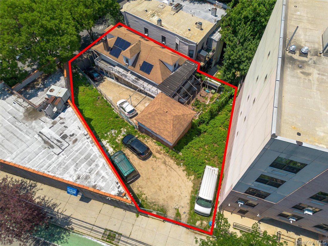 House in New York, New York, United States 4 - 18313156