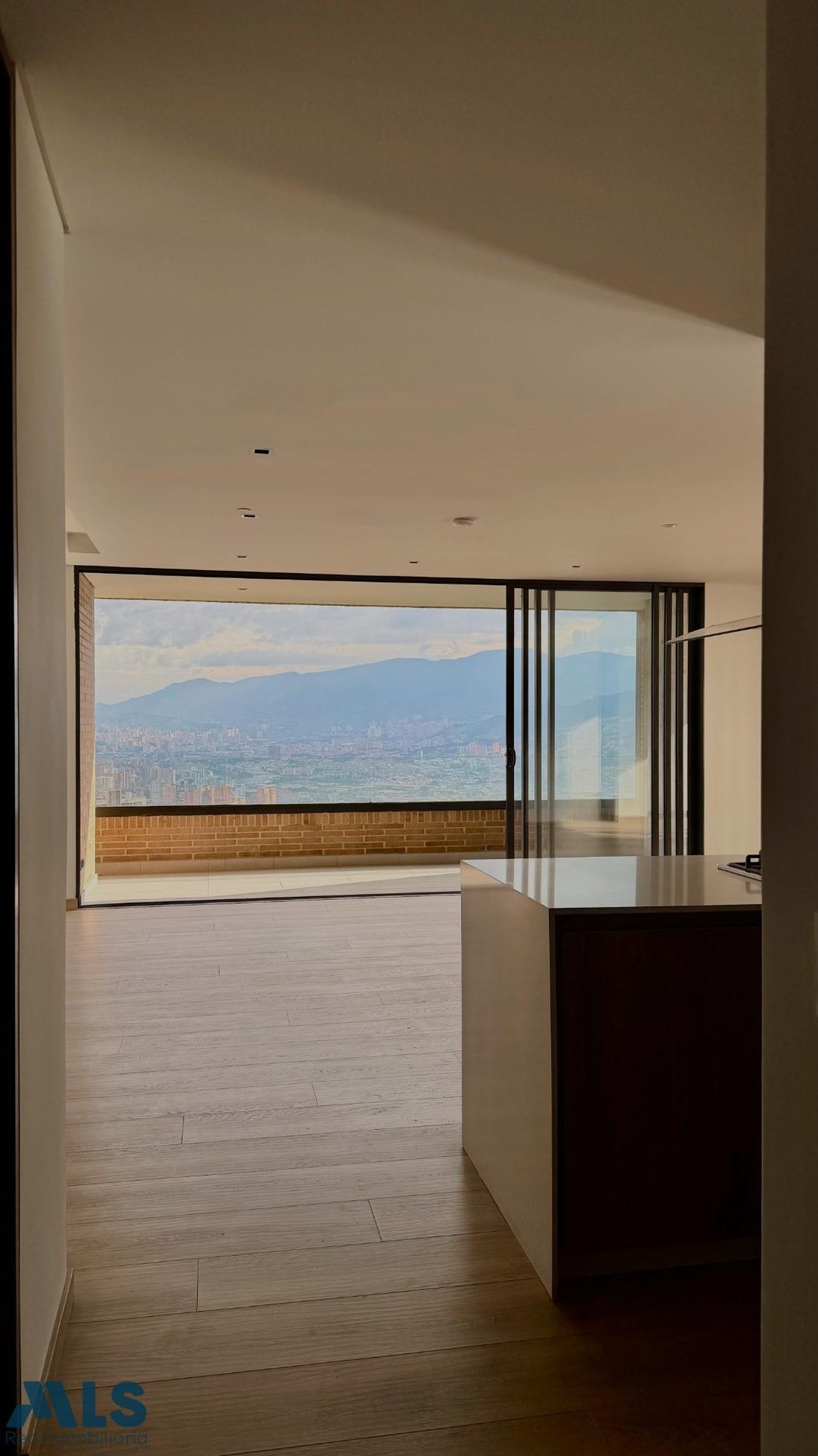 Apartment in Medellín, Antioquia, Colombia 1 - 18316281