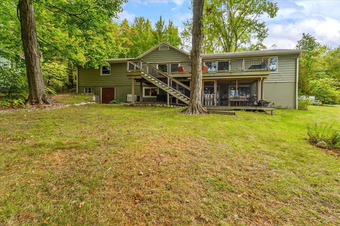 House in Grand Junction, Michigan, United States 1 - 18310069