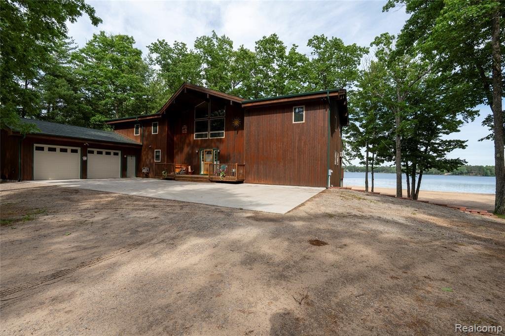 House in National City, Michigan, United States 4 - 18309871