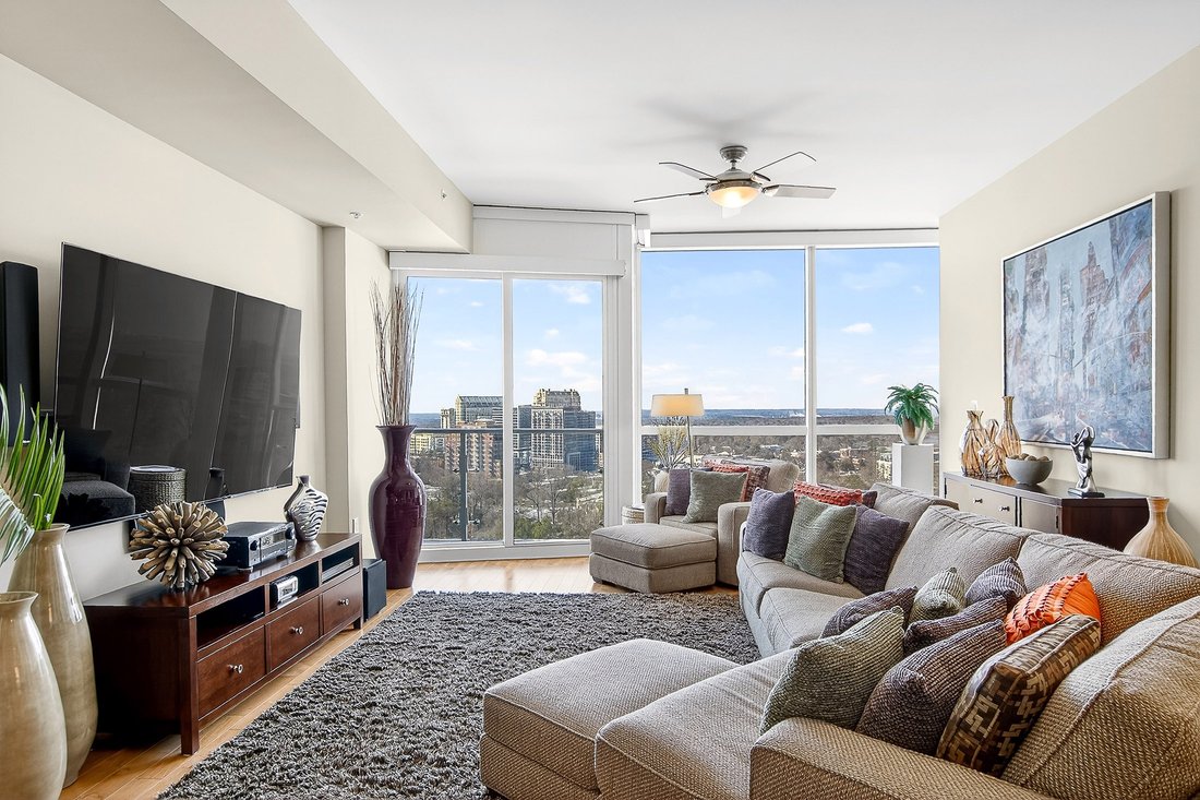 Condo in Atlanta, Georgia, United States 4 - 18315639