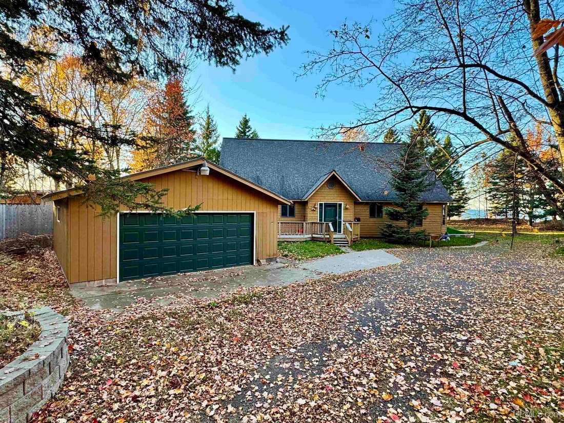 House in Calumet Township, Michigan, United States 1 - 18308149