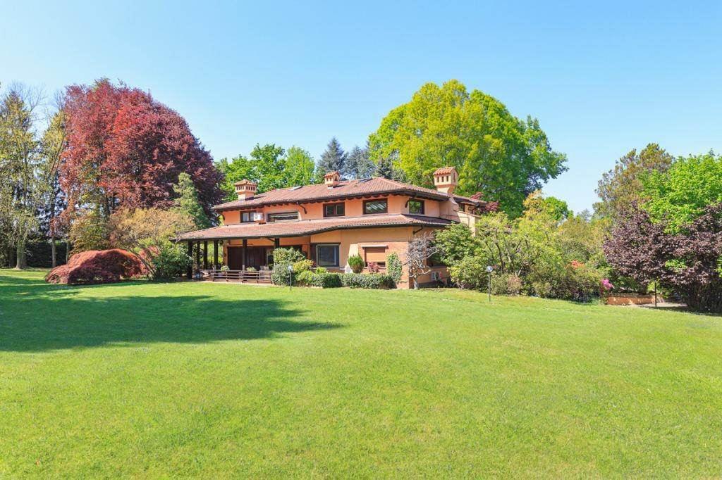 Villa in Arona, Piedmont, Italy 2 - 18314202