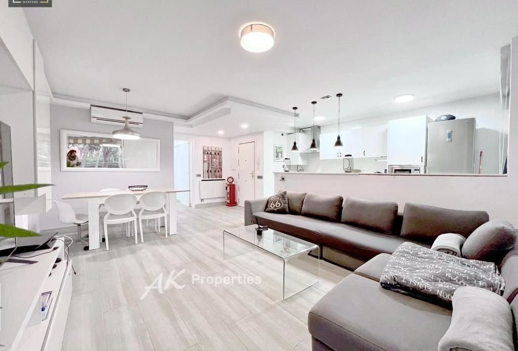Apartment in Castelldefels, Catalonia, Spain 2 - 18313086
