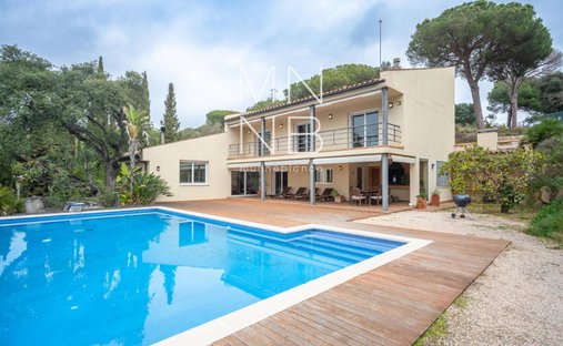 Villa in Cabrera de Mar, Katalonien, Spanien 1