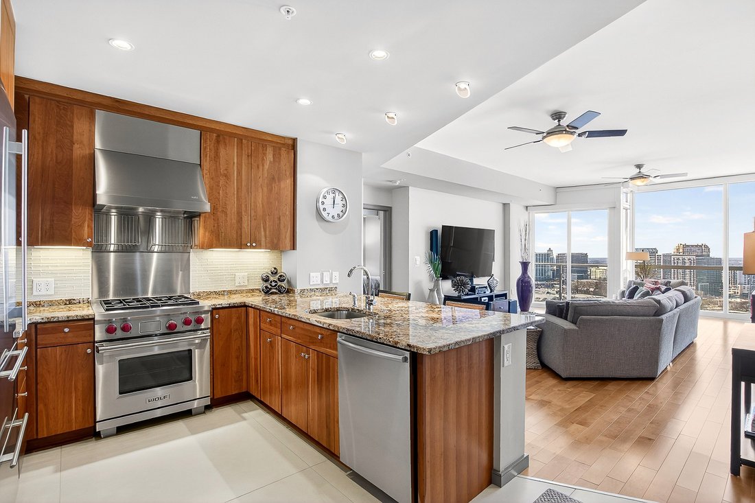 Condo in Atlanta, Georgia, United States 1 - 18315639