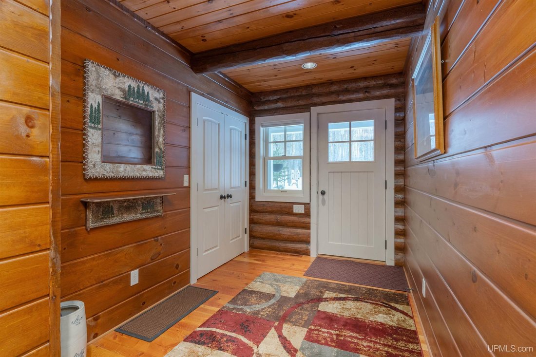 House in Iron River, Michigan, United States 2 - 18309354