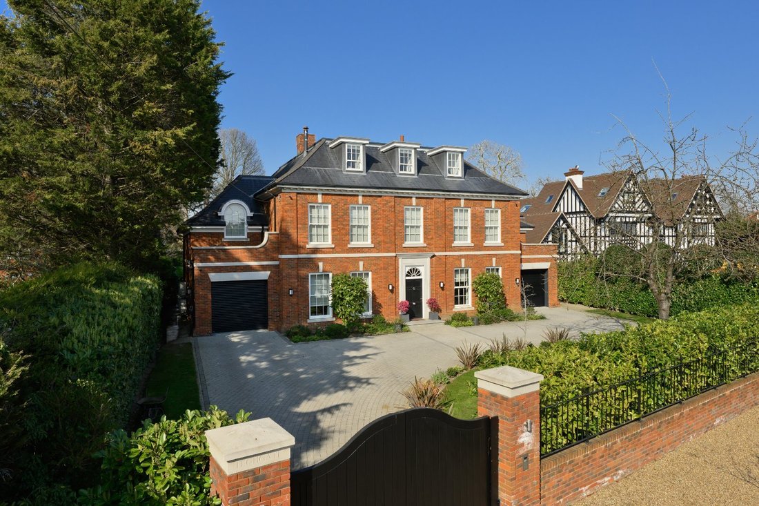 House in Esher, Elmbridge, England 1 - 17565990