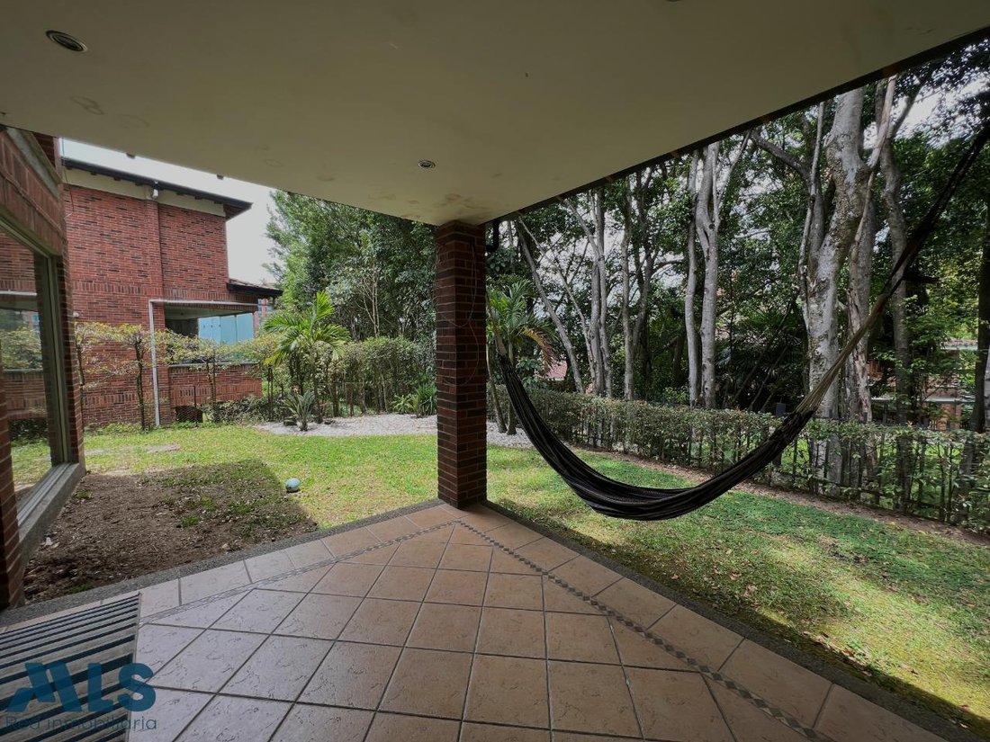 House in Medellín, Antioquia, Colombia 1 - 18316270