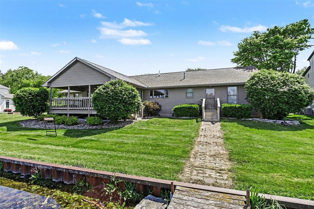 House in Cassopolis, Michigan, United States 2 - 18309266