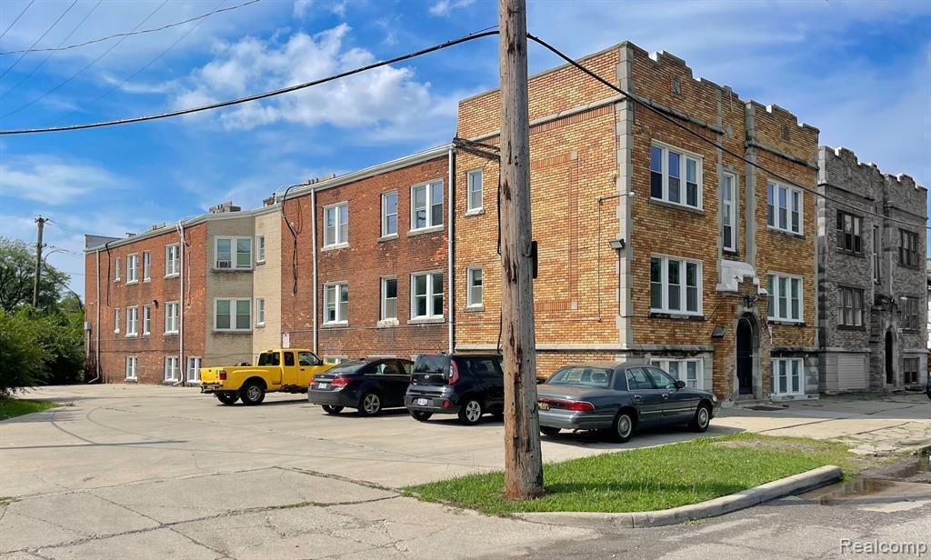 Detroit, Michigan, United States 3 - 18310054