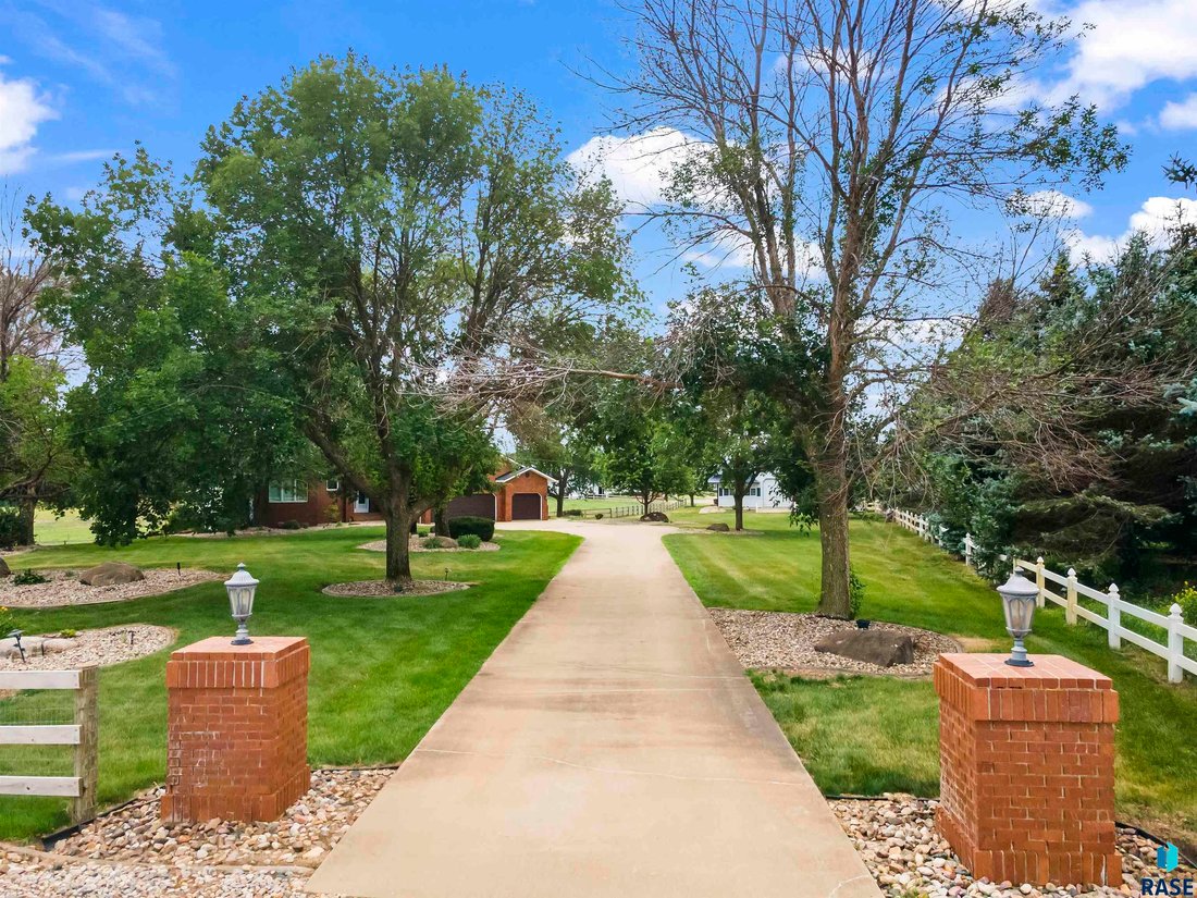 House in Canton, South Dakota, United States 4 - 16705869