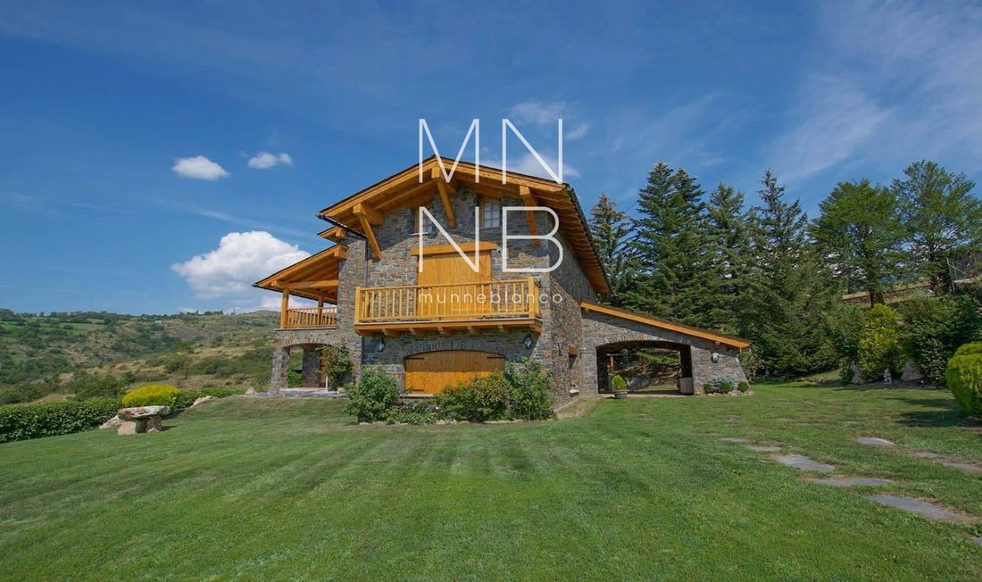 Chalet in Ger, Catalonia, Spain 4 - 18312394