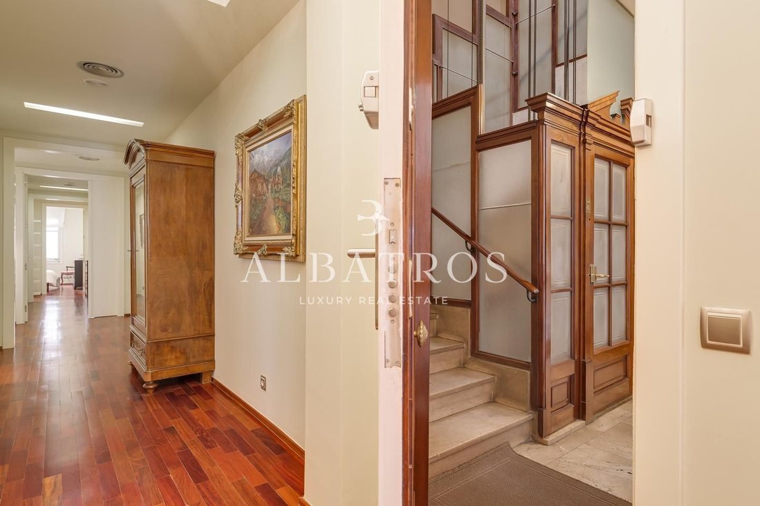 Apartment in Sarrià-Sant Gervasi, Barcelona, Spain 2 - 18311787