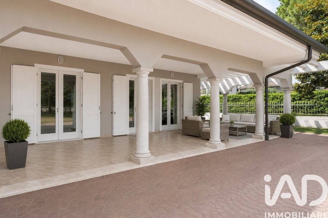 Villa in Historic Center, Padenghe sul Garda, Lombardy 5 - 18315143