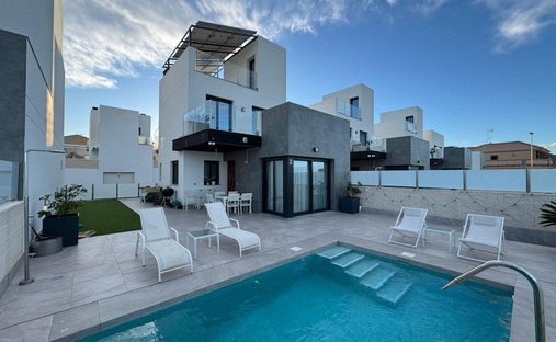 Casa en Torrevieja, Comunidad Valenciana, España 1