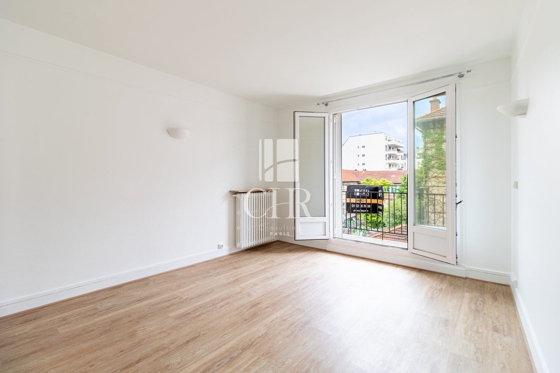 Apartment in Violet Commerce, Paris 15e Arrondissement, Paris 3 - 18315369