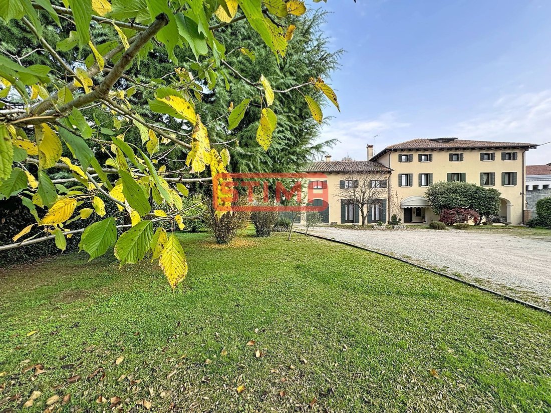 Villa in Paese, Veneto, Italy 3 - 18311767