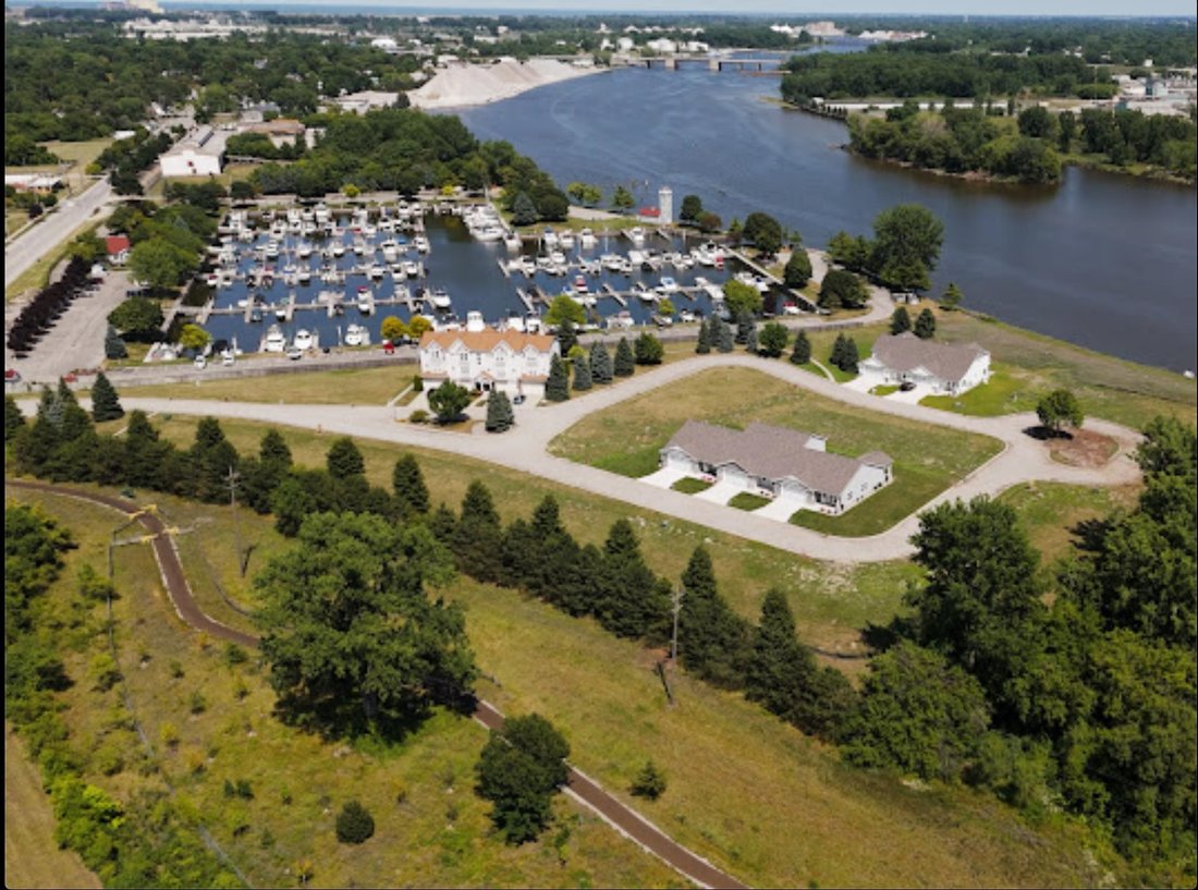 Condo in Bay City, Michigan, United States 2 - 18308139