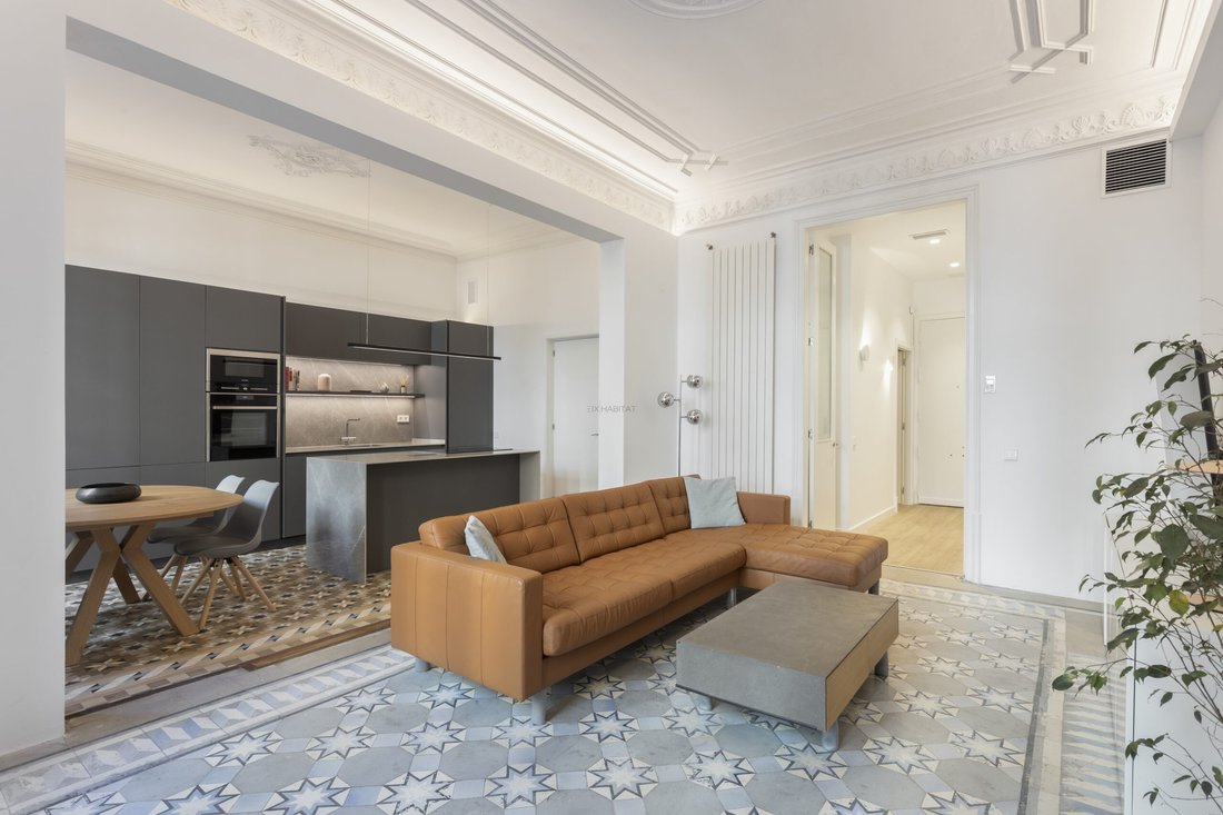 Wohnung in Eixample, Barcelona, Spanien 1 - 18312229