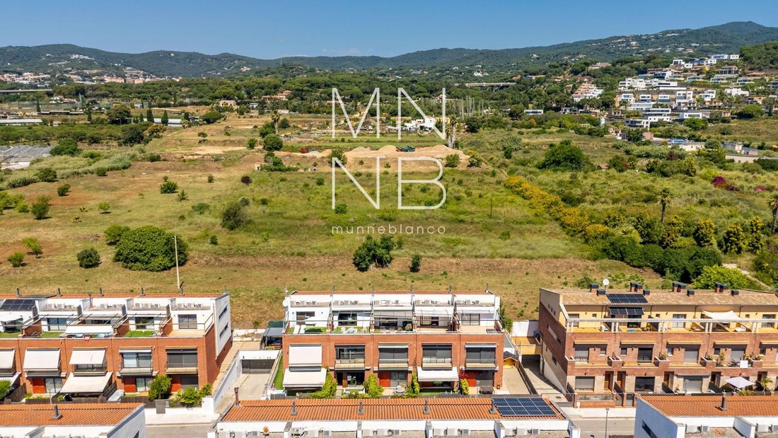 Townhouse in Sant Andreu de Llavaneres, Catalonia, Spain 3 - 18312129