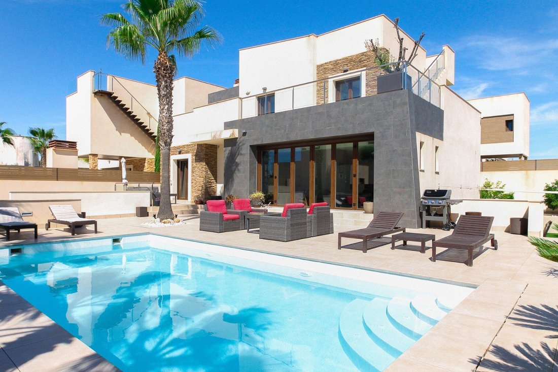 House in Torrevieja, Valencian Community, Spain 4 - 18314908