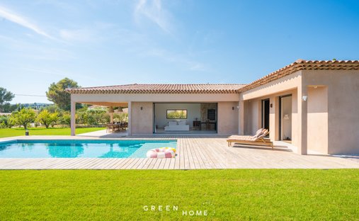 House in La Cadiere-d'Azur, Provence-Alpes-Côte d'Azur, France 1