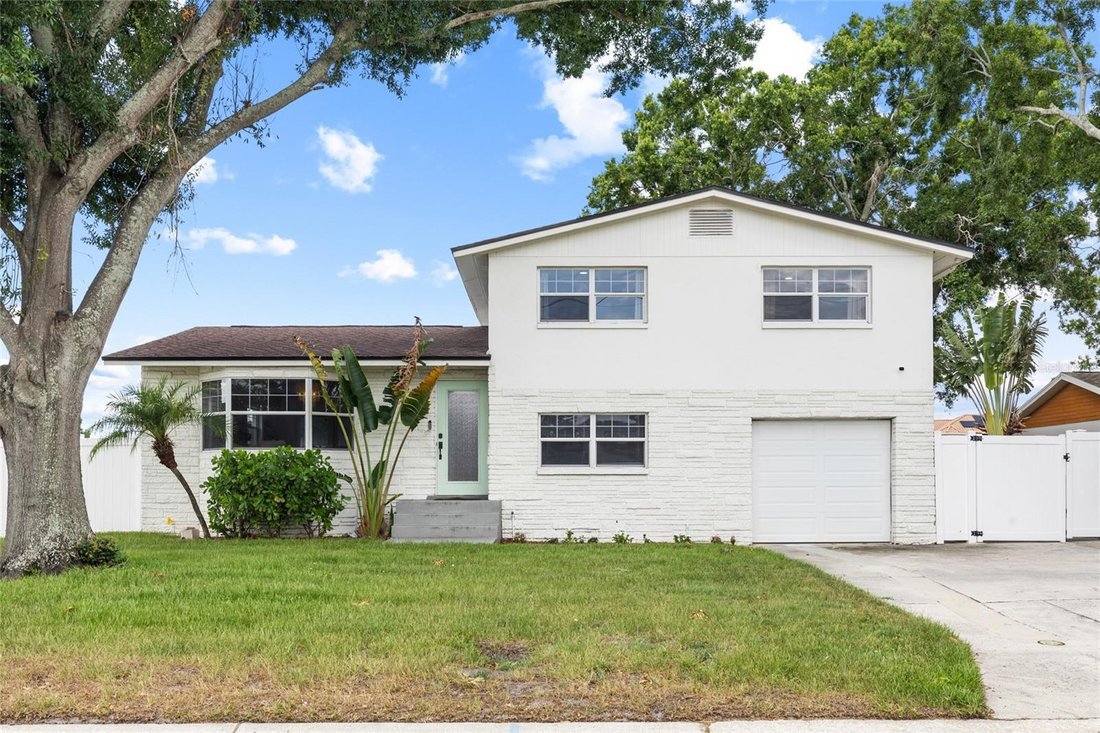 House in Tampa, Florida, United States 2 - 18264444