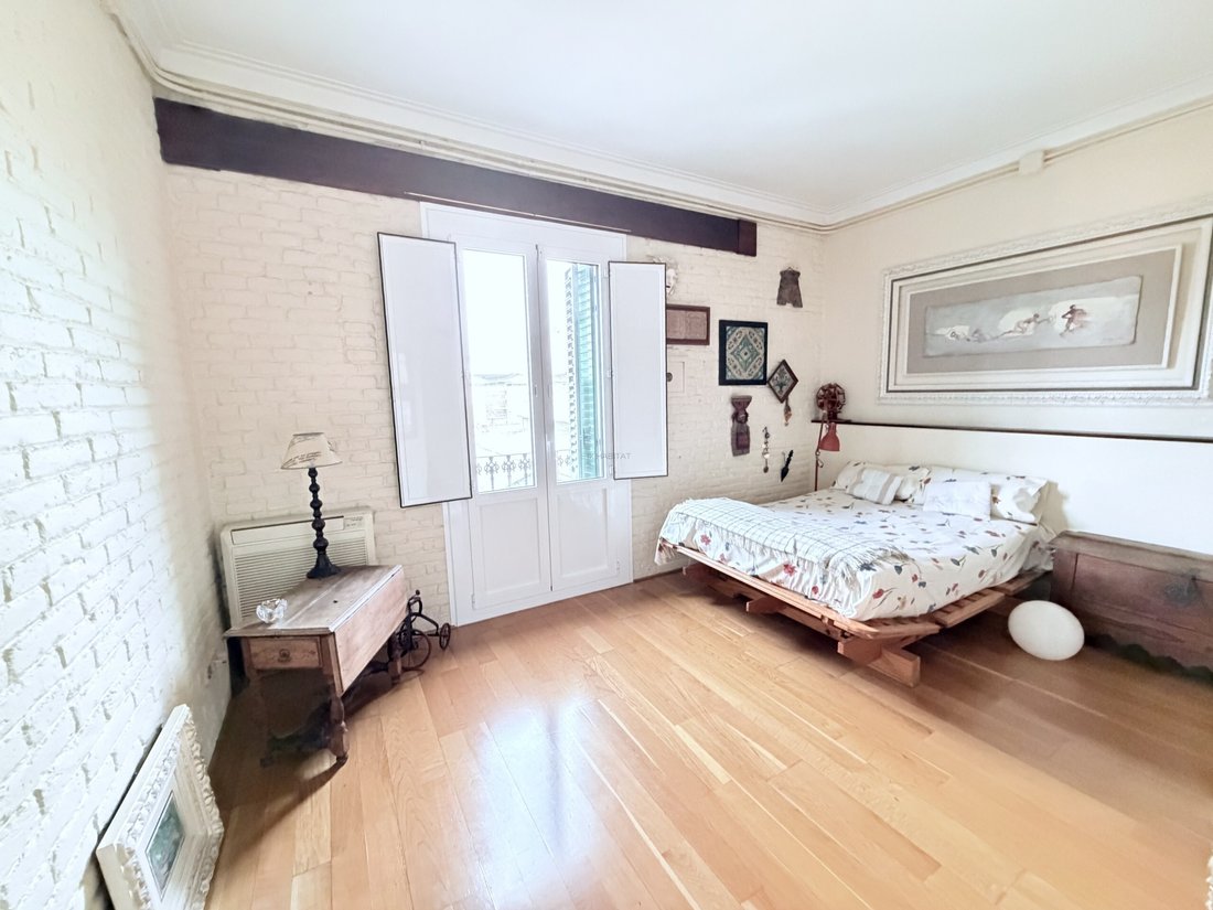 Finca in Eixample, Barcelona, Spain 4 - 18311848