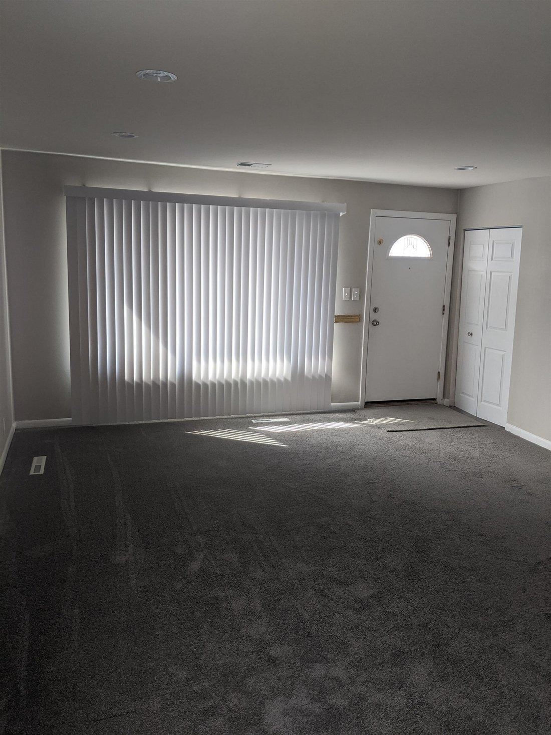 Oak Park, Michigan, United States 3 - 18309491