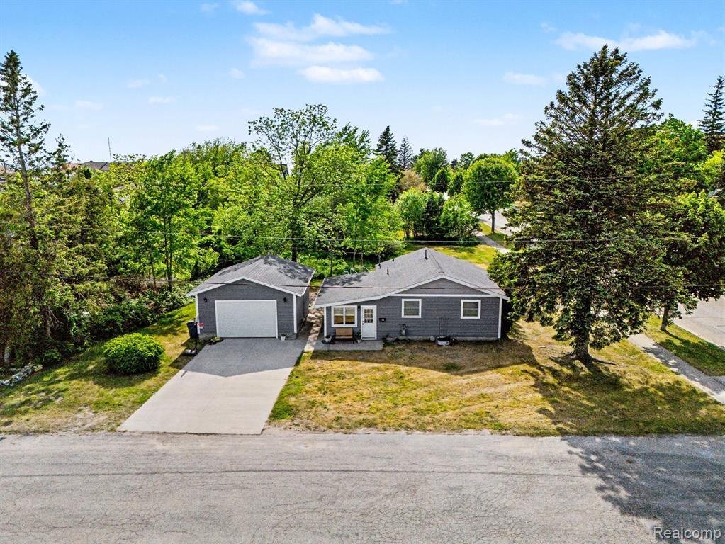 House in Ludington, Michigan, United States 1 - 18314098