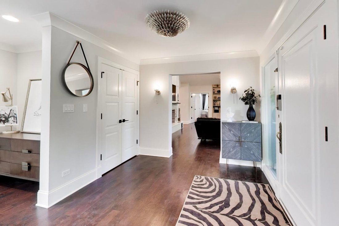 House in Oak Brook, Illinois, United States 2 - 18316346