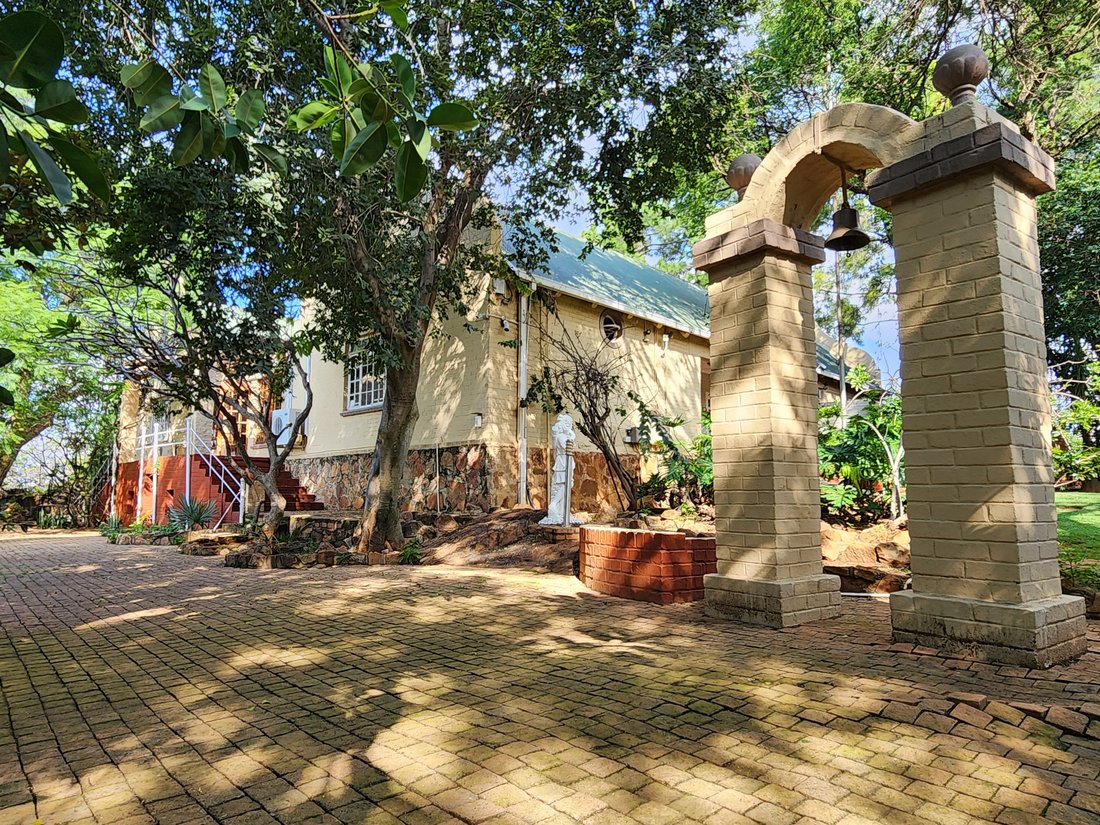 Estate in Equestria, Gauteng, South Africa 1 - 18310917