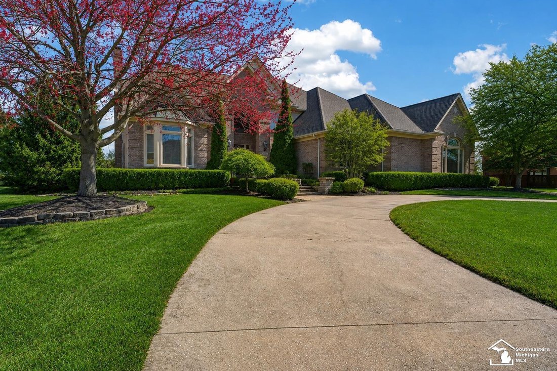 House in Farmington Hills, Michigan, United States 4 - 18309907