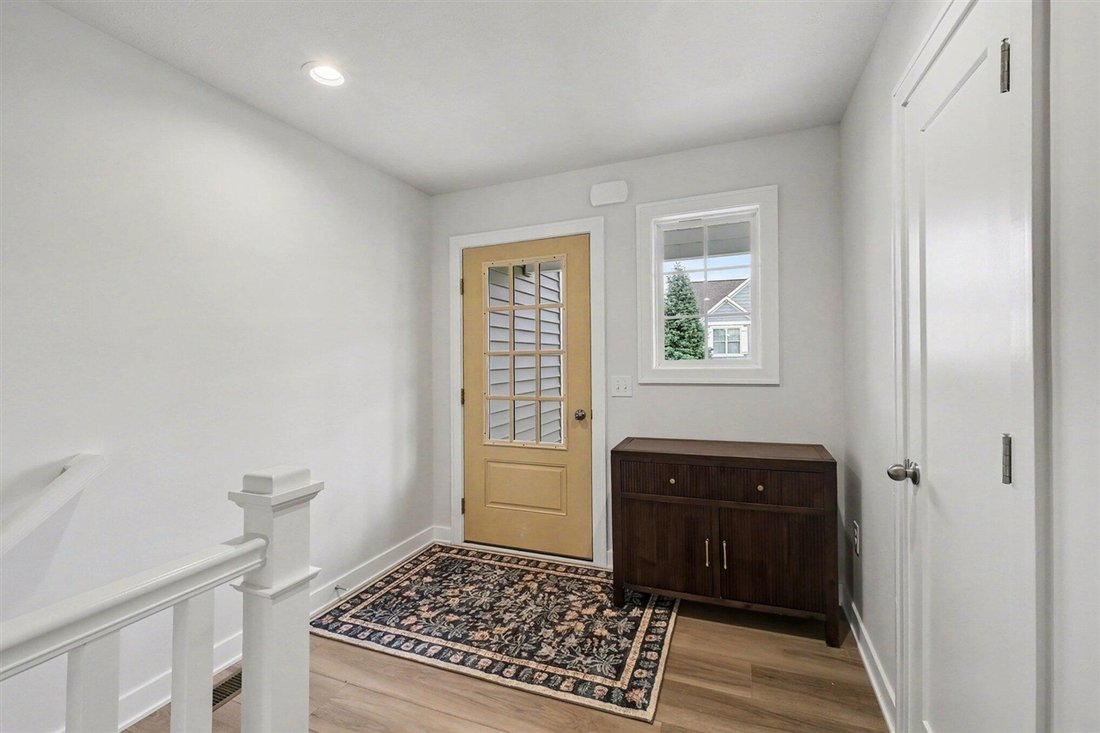 Condo in Rockford, Michigan, United States 5 - 18310010