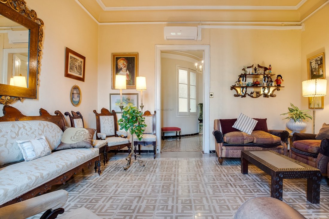 Finca in Eixample, Barcelona, Spain 4 - 18312208