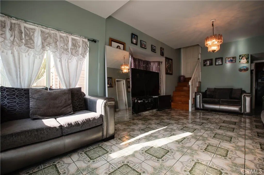 Condo in Los Angeles, California, United States 5 - 18316163