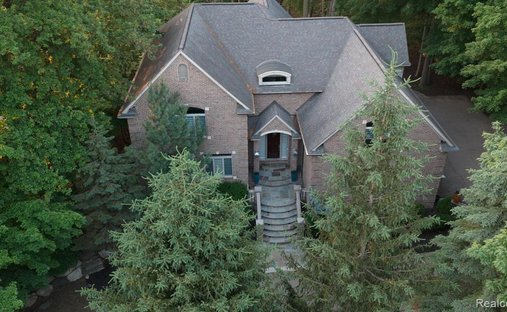House in Novi, Michigan, United States 1