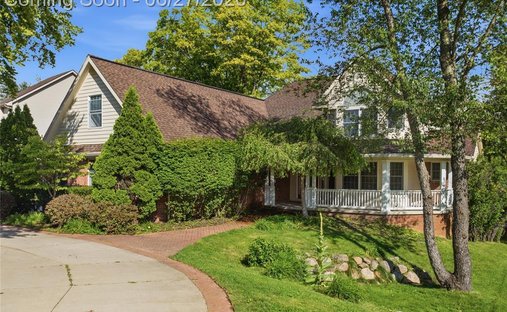 House in White Lake charter Township, Michigan, United States 1