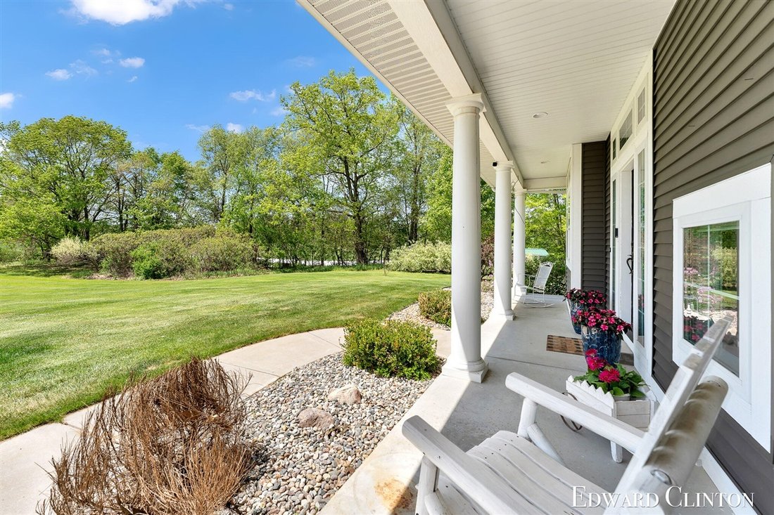 House in Sheridan, Michigan, United States 5 - 18309017