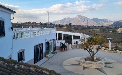 House in Hondon de los Frailes, Valencian Community, Spain 1