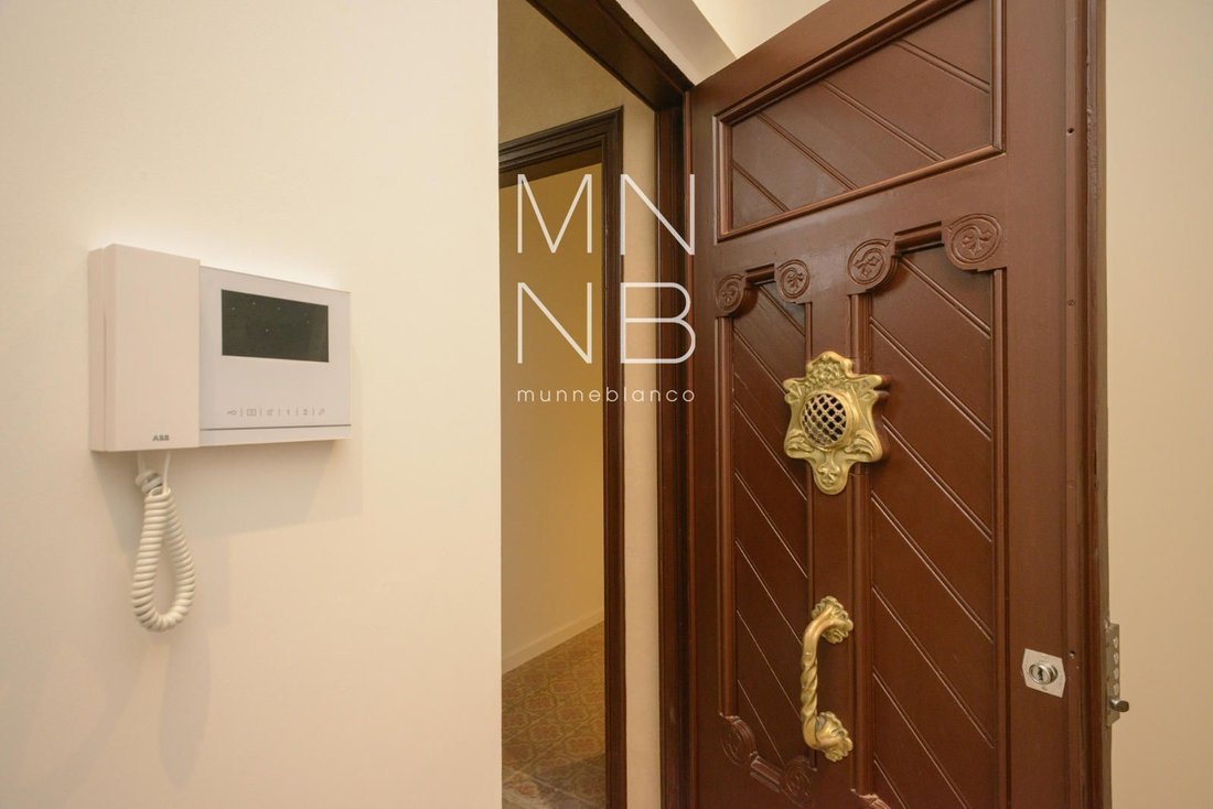 Apartment in Ciutat Vella, Barcelona, Spain 5 - 18313968