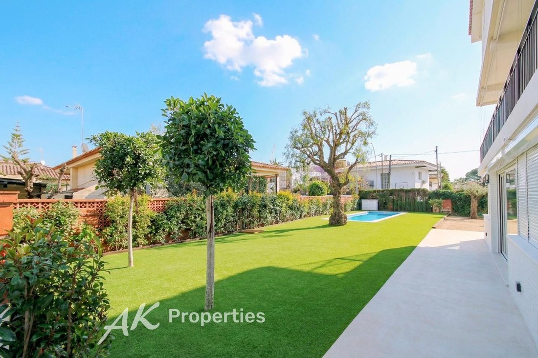 House in Castelldefels, Catalonia, Spain 2 - 18312895