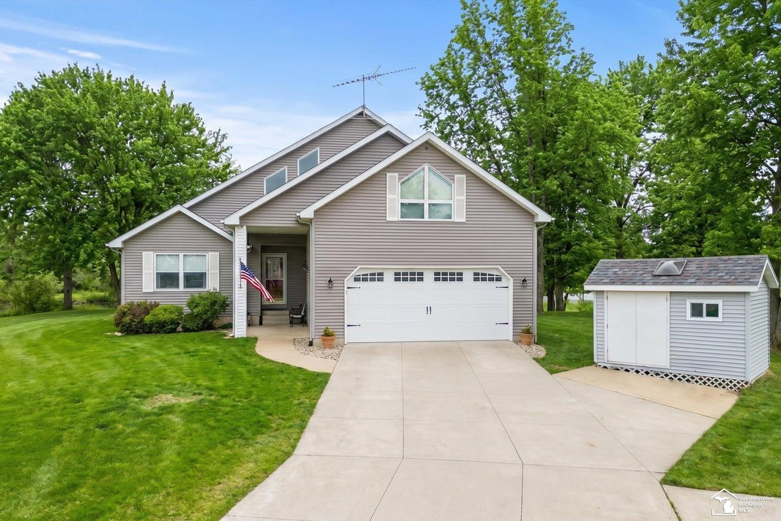 House in Onsted, Michigan, United States 1 - 18308770