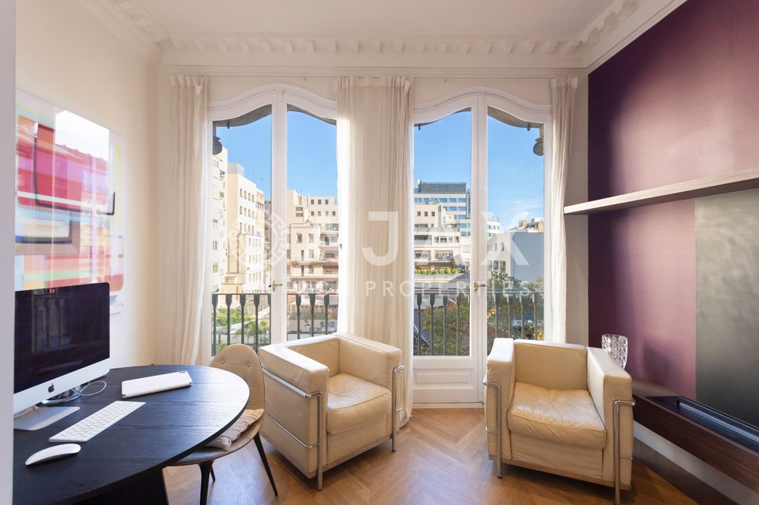 Apartment in Eixample, Barcelona, Spain 1 - 18312135