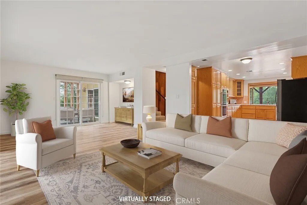 House in Canoga Park, California, United States 4 - 17422727