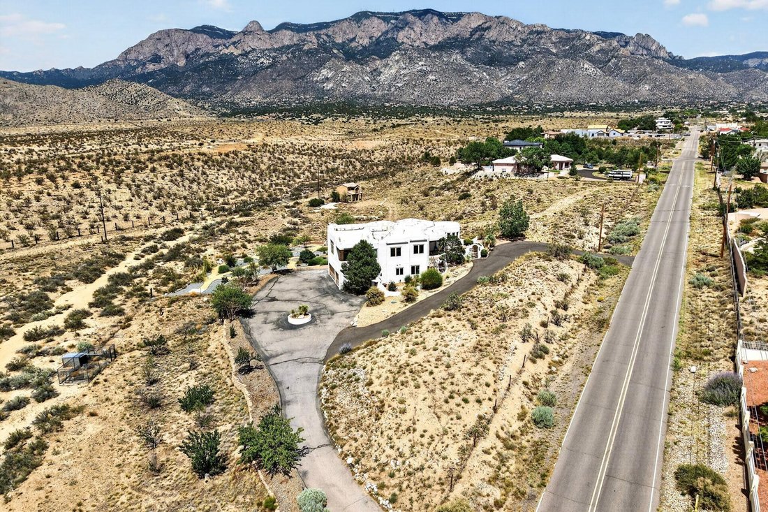 House in Albuquerque, New Mexico, United States 4 - 18311578