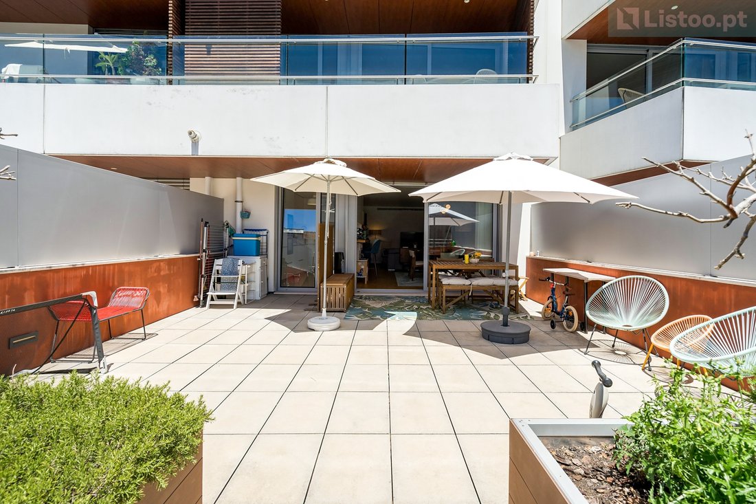 Apartment in Lordelo do Ouro e Massarelos, Porto District, Portugal 1 - 18001297